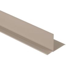 Внутренний угол фасада бежевого цвета